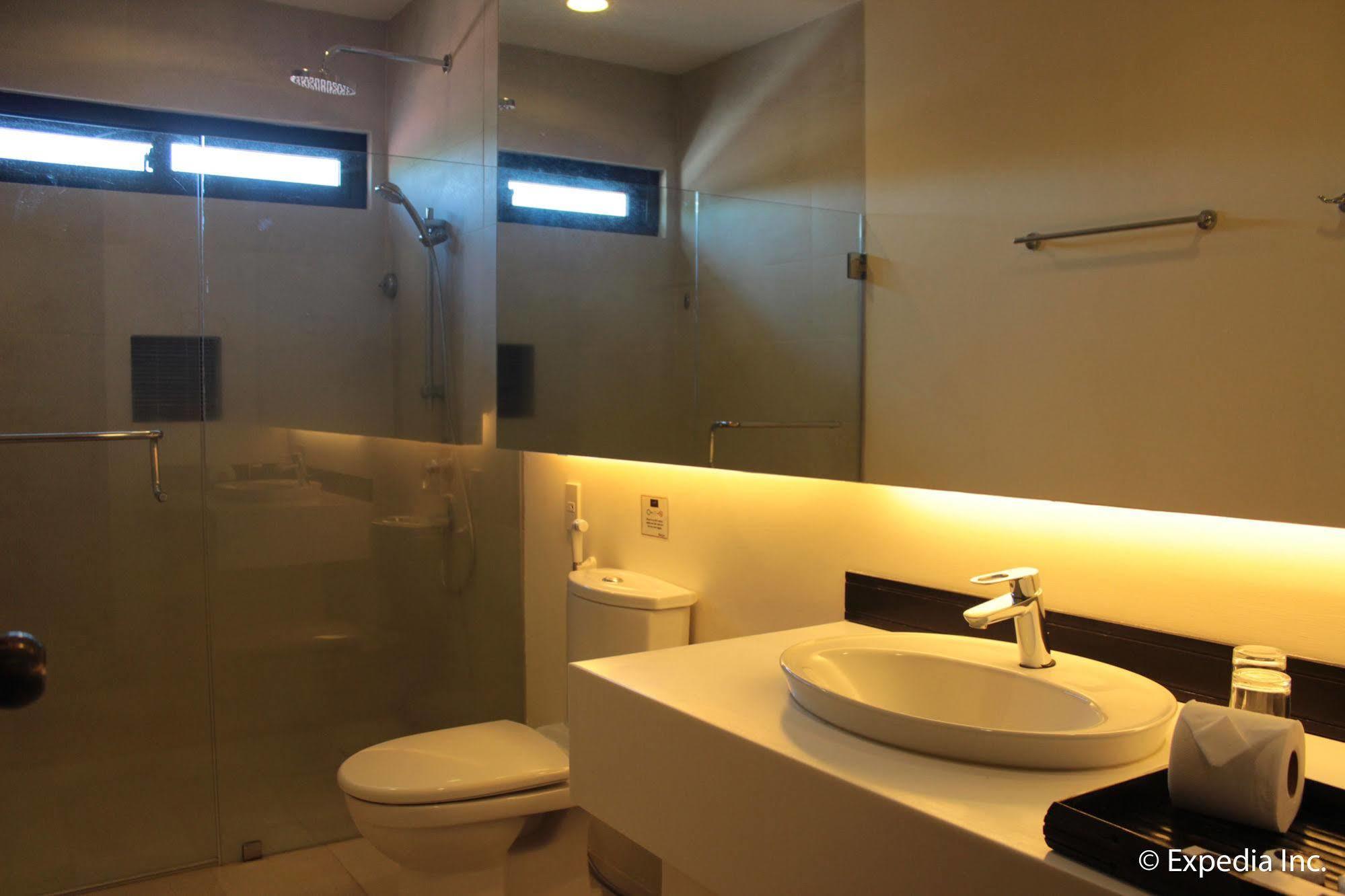 Segara Suites Olongapo Eksteriør billede