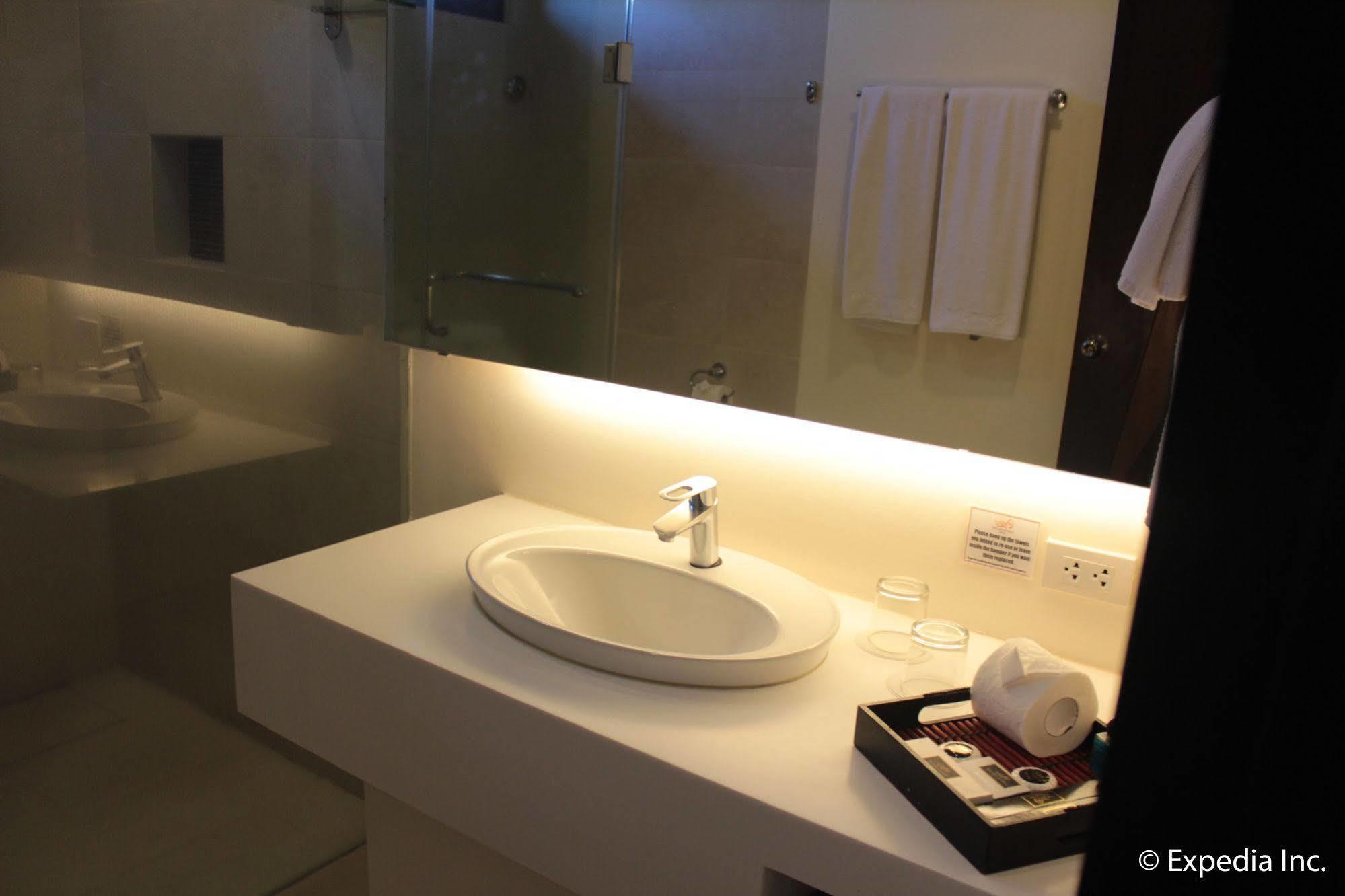 Segara Suites Olongapo Eksteriør billede