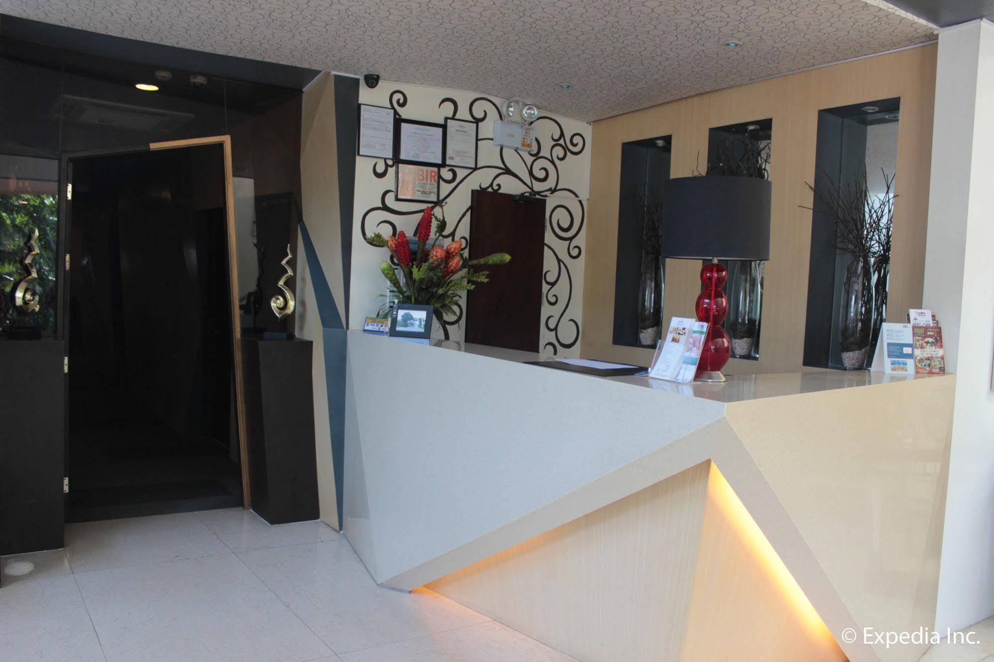 Segara Suites Olongapo Eksteriør billede