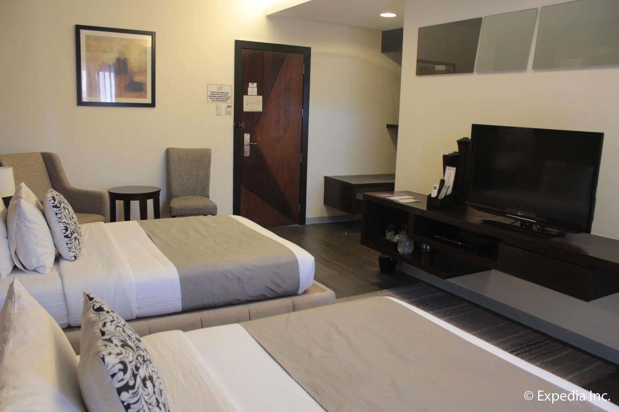 Segara Suites Olongapo Eksteriør billede