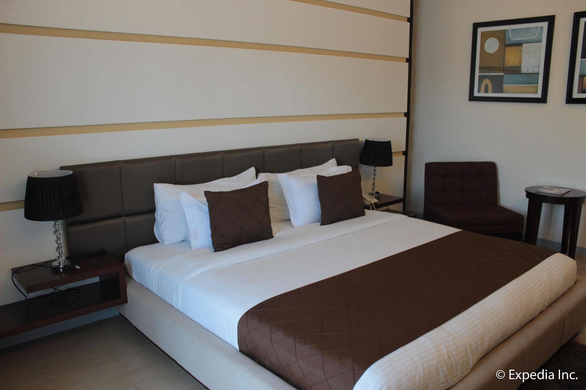 Segara Suites Olongapo Eksteriør billede