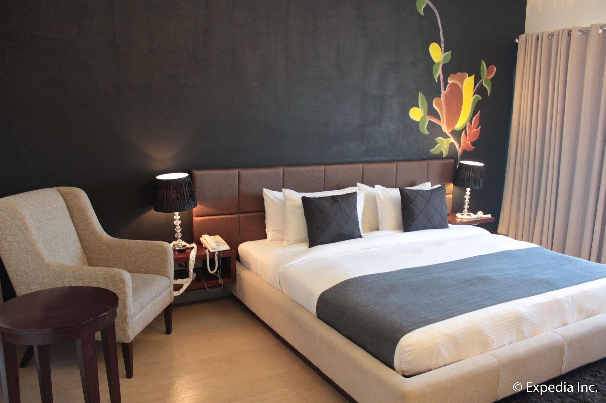 Segara Suites Olongapo Eksteriør billede